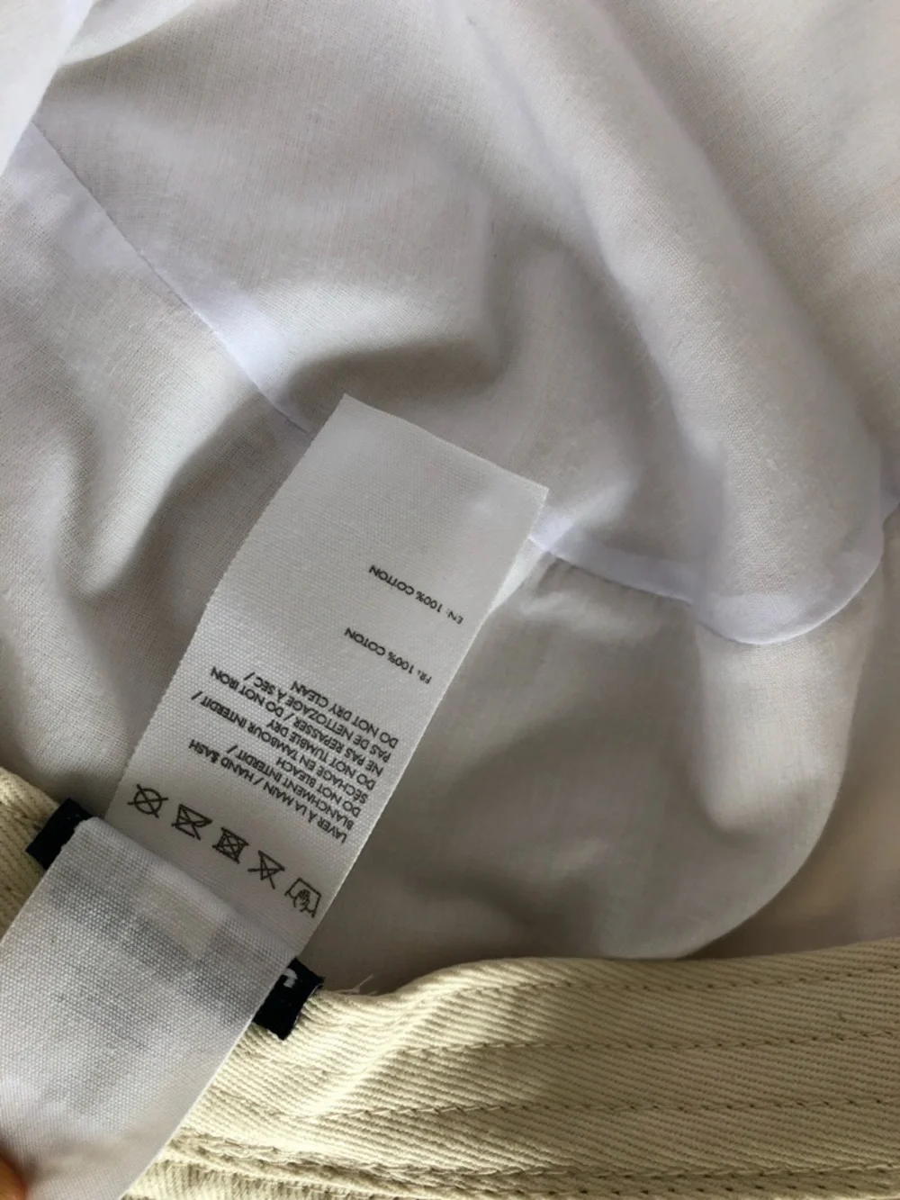 Jacquemus Cream Frayed-Edge Bucket Hat - Picture 9 of 10